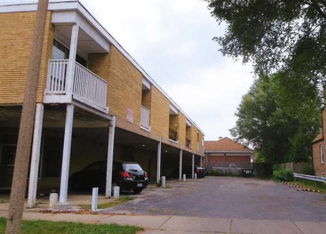 Property at 8701 S Mozart Ave Unit P-11, Evergreen Park, IL 60805