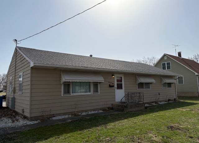 Property at 223 N Walnut St, Milford, IL 60953, 3 beds, 1.5 baths