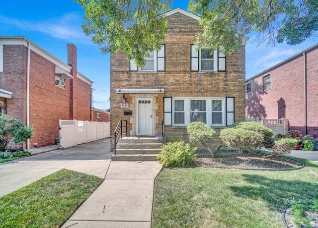 Property at 3835 W 109th Pl, Chicago, IL 60655, 3 beds, 2 baths