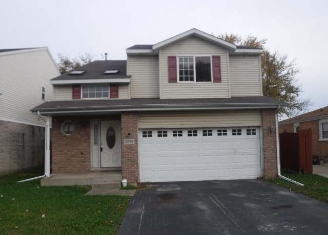 Property at 2814 140th Pl, Blue Island, IL 60406, 3 beds, 2.5 baths