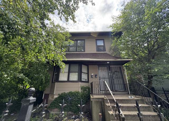 Property at 31 W 112th Pl, Chicago, IL 60628, 6 beds, 2 baths
