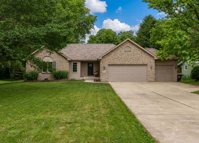 Property at 2930 Reid Farm Rd, Rockford, IL 61114, 3 beds, 2.5 baths