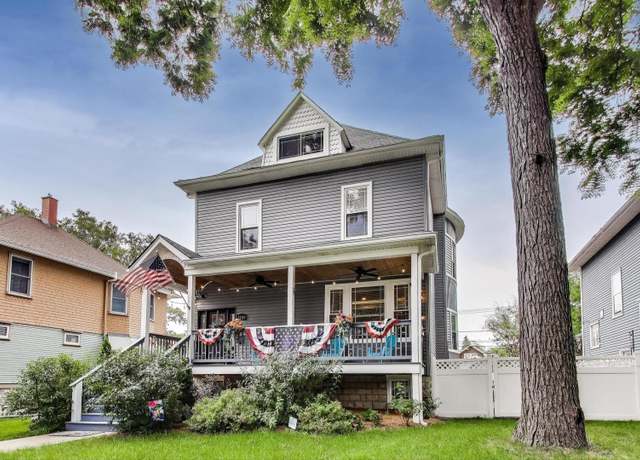Property at 3239 Wesley Ave, Berwyn, IL 60402, 5 beds, 4 baths