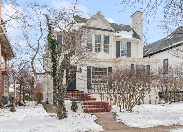 Property at 725 Michigan Ave, Evanston, IL 60202, 4 beds, 3 baths