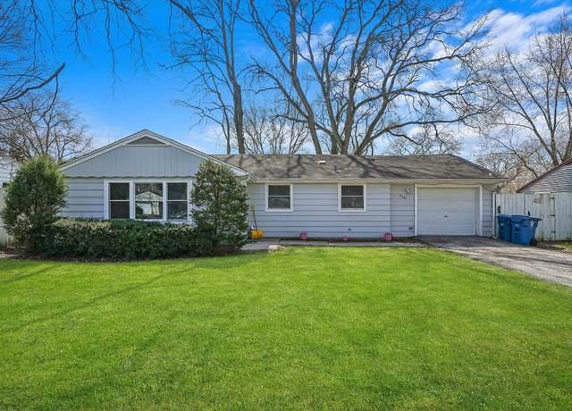 Property at 450 California Ave, Aurora, IL 60506, 3 beds, 1 bath