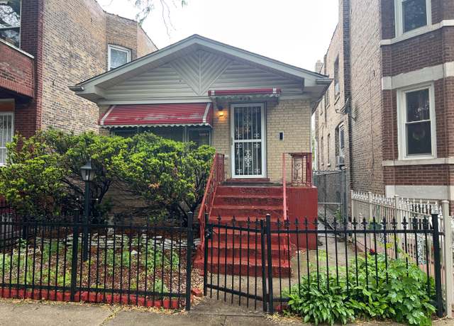 Property at 932 N Ridgeway Ave, Chicago, IL 60651, 3 beds, 1 bath