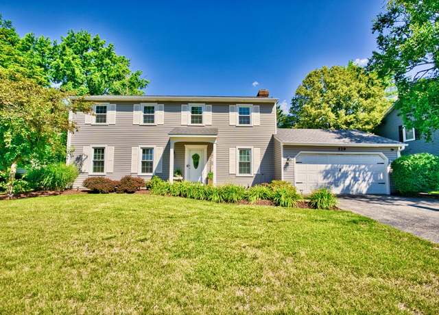 Property at 529 Warwick Dr, Naperville, IL 60565, 4 beds, 2.5 baths