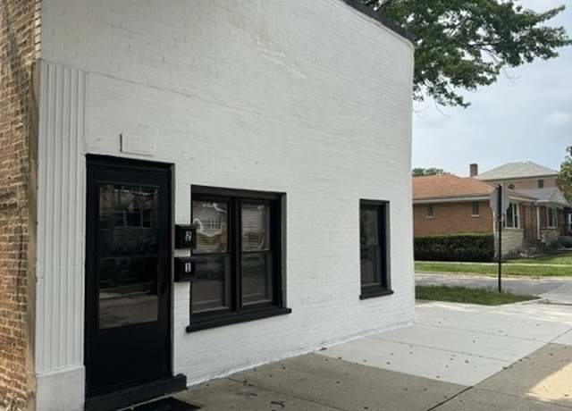 Property at 6259 W Peterson Ave, Chicago, IL 60646, 5 beds, 3 baths