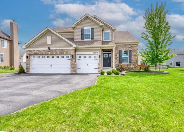 Property at 1302 Goldfield Ln, Joliet, IL 60431, 5 beds, 3.5 baths