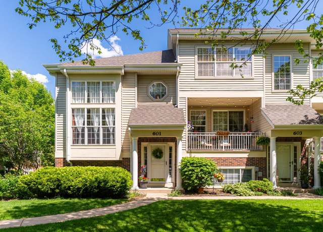 Property at 601 Pheasant Trl, St. Charles, IL 60174, 3 beds, 2.5 baths