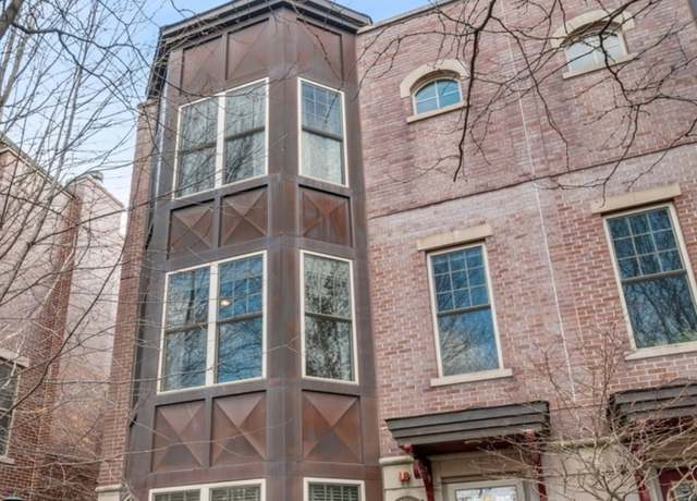 Property at 3019 W Cornelia Ave, Chicago, IL 60618, 4 beds, 3.5 baths