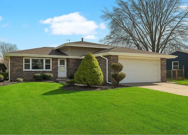 Property at 16779 92nd Ave, Orland Hills, IL 60487, 3 beds, 2 baths