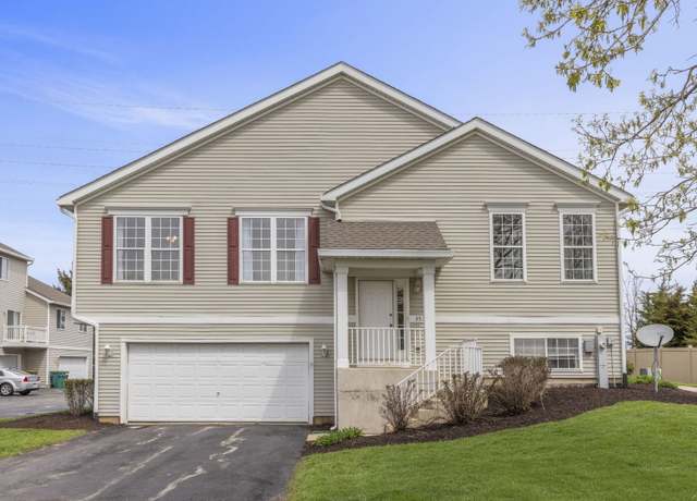 Property at 3531 Woodside Ct, Joliet, IL 60431, 2 beds, 2 baths