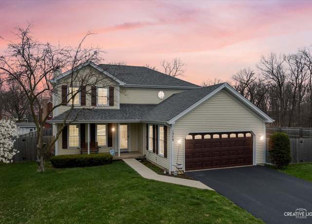 Property at 1359 Pine St, Batavia, IL 60510, 5 beds, 3.5 baths