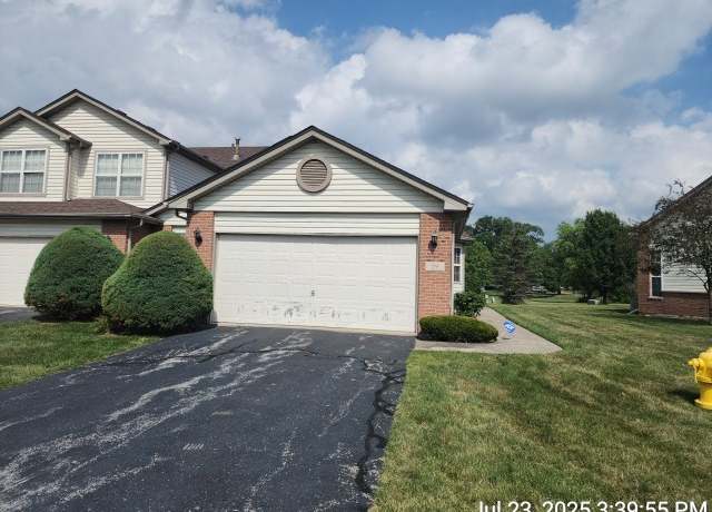 Property at 29 Cunningham Ln, Park Forest, IL 60466, 2 beds, 2 baths