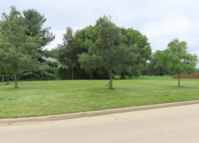 Property at 1913 S Stone Creek Blvd, Urbana, IL 61802
