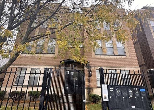 Property at 5905 W Corcoran Pl Unit 1W, Chicago, IL 60644, 2 beds, 2 baths