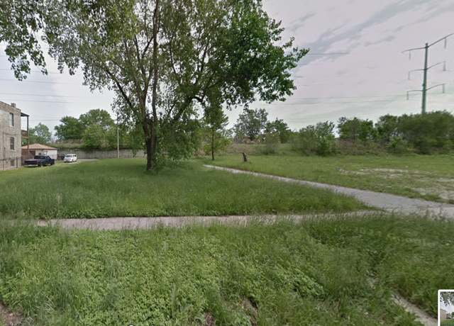 Property at 5565-5567 S La Salle St, Chicago, IL 60621