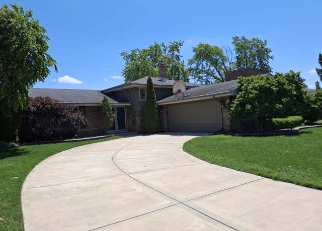Property at 17229 University Ave, South Holland, IL 60473, 4 beds, 3 baths