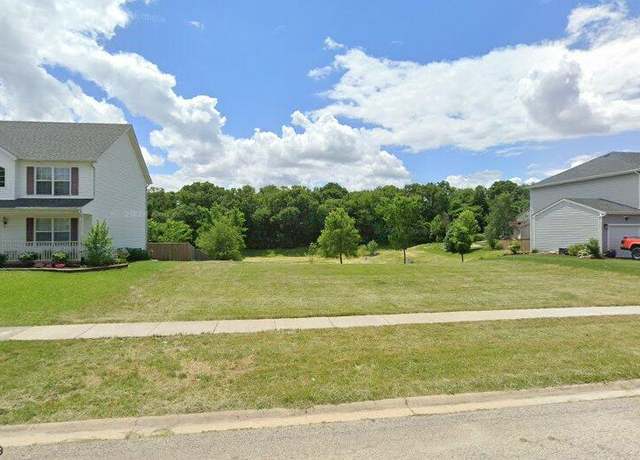 Property at 908 Churchill Dr, Plano, IL 60545