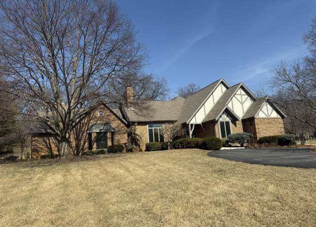 Property at 39W040 Hogan Hl, Elgin, IL 60124, 4 beds, 3.5 baths
