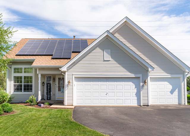 Property at 2124 Northwood Dr, Belvidere, IL 61008, 5 beds, 2 baths