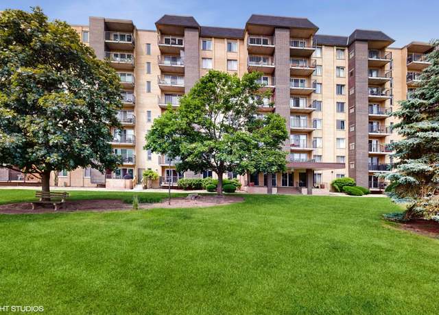 Property at 5400 Walnut Ave #201, Downers Grove, IL 60515, 2 beds, 2 baths