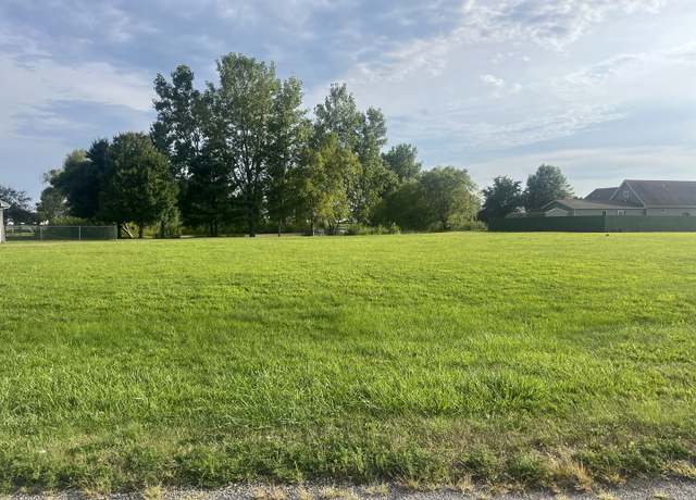 Property at 45 Nightingale Cir, Camargo, IL 61919