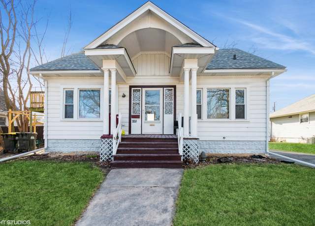 Property at 120 S Kinzie St, Thornton, IL 60476, 5 beds, 3 baths