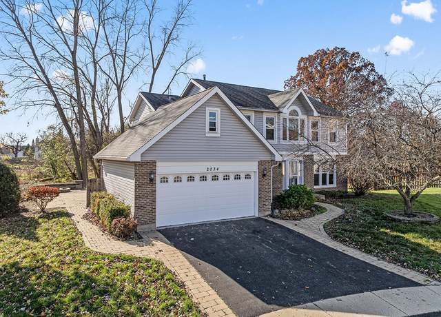 Property at 2034 Oak Leaf Cir, Lake Villa, IL 60046, 4 beds, 2.5 baths