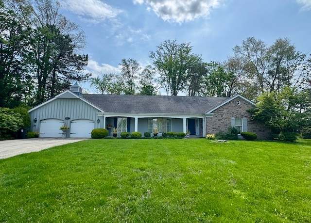 Property at 6348 Martin Dr, Willowbrook, IL 60527, 4 beds, 3 baths