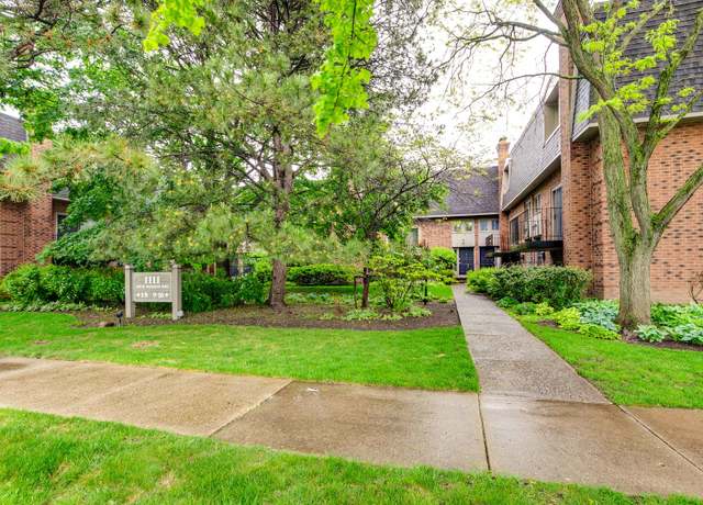 Property at 1111 S Waukegan Rd #10, Lake Forest, IL 60045, 3 beds, 2.5 baths