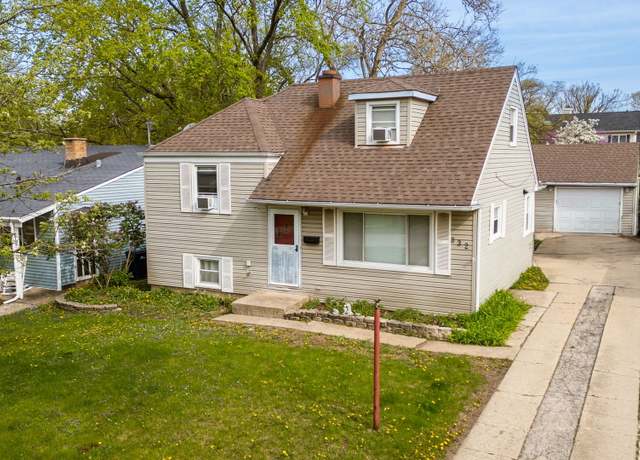 Property at 332 W Graham Ave, Lombard, IL 60148, 3 beds, 2 baths