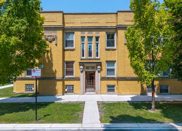 Property at 2522 W North Shore Ave Unit 2E, Chicago, IL 60645, 2 beds, 1 bath
