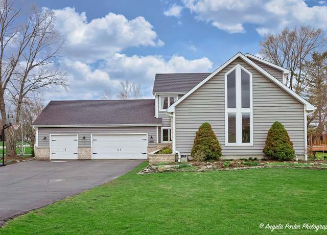 Property at 24585 W Sodman Ct, Antioch, IL 60002, 4 beds, 3 baths