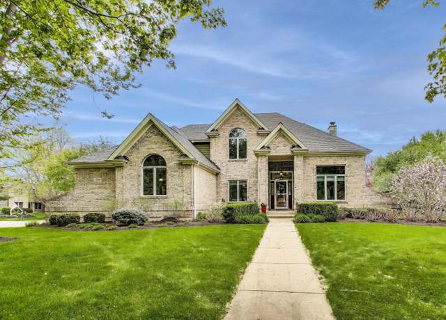 Property at 1304 Harvell Dr, Batavia, IL 60510, 4 beds, 2.5 baths