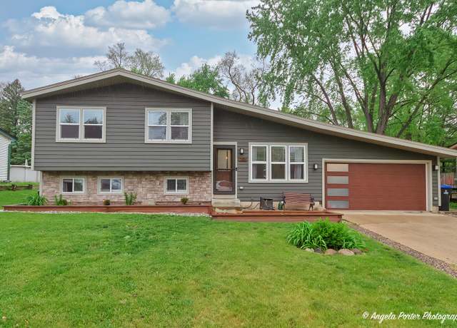 Property at 2708 Myang Ave, Mchenry, IL 60050, 3 beds, 2 baths