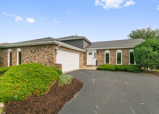 Property at 6118 White Birch Ln, Matteson, IL 60443, 3 beds, 2 baths