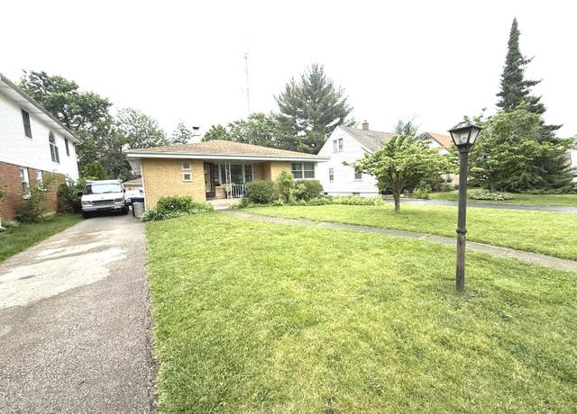 Property at 419 S Chase Ave, Lombard, IL 60148, 3 beds, 2.5 baths
