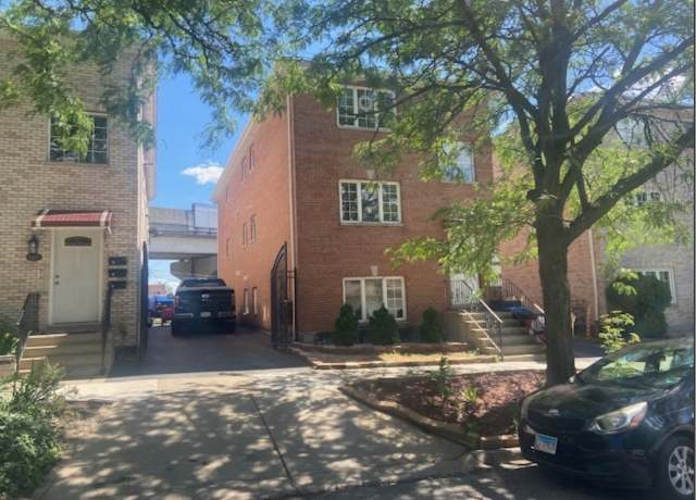 Property at 4407 W 53rd St, Chicago, IL 60632, 9 beds, 6 baths