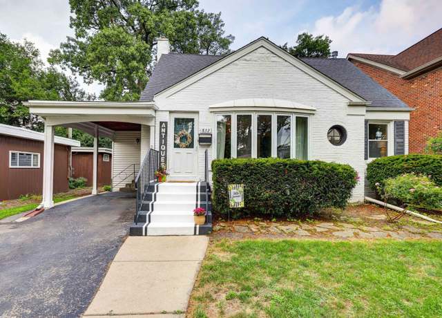 Property at 832 Sylviawood Ave, Park Ridge, IL 60068, 3 beds, 2 baths