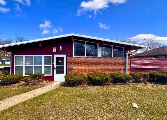 Property at 15203 Meadow Ln, Dolton, IL 60419, 3 beds, 1.5 baths