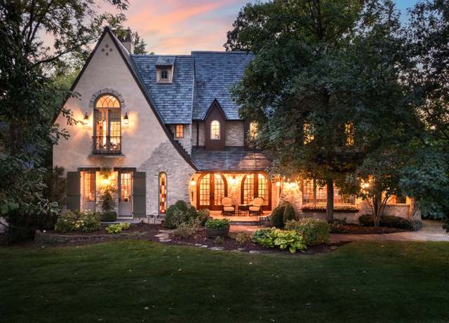 Property at 21 Forest Ave, Naperville, IL 60540, 5 beds, 7.5 baths