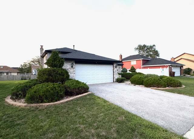 Property at 4522 Jefferson Dr, Richton Park, IL 60471, 3 beds, 2 baths