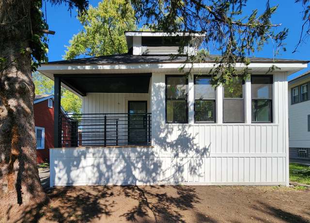 Property at 1624 Burr Oak Rd, Homewood, IL 60430, 4 beds, 2 baths