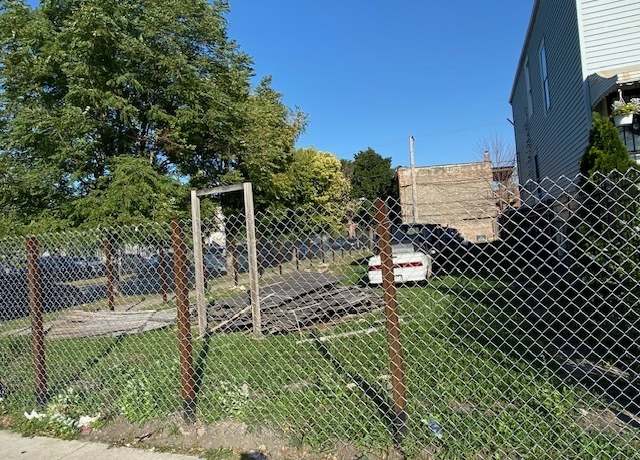 Property at 1655 N Cicero Ave, Chicago, IL 60639