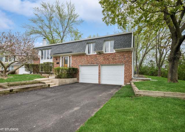 Property at 965 Sycamore Ct, Hoffman Estates, IL 60192, 4 beds, 2 baths