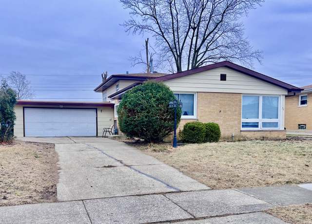 Property at 76 E Craig Dr, Chicago Heights, IL 60411, 3 beds, 2 baths