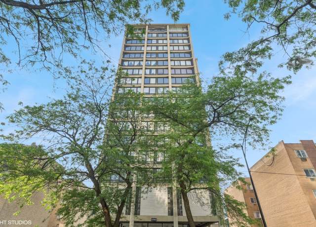 Property at 5740 N Sheridan Rd Unit 18C, Chicago, IL 60660, 3 beds, 2 baths