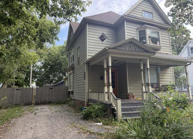 Property at 404 E Park St, Champaign, IL 61820, 3 beds, 2 baths